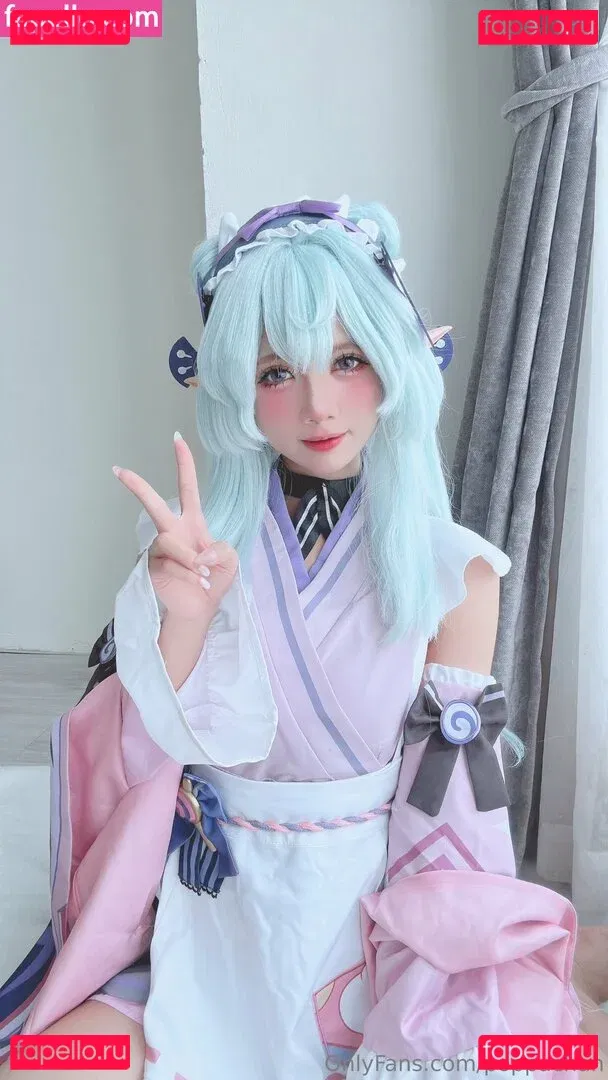 PoppaChan Onlyfans Photo Gallery 