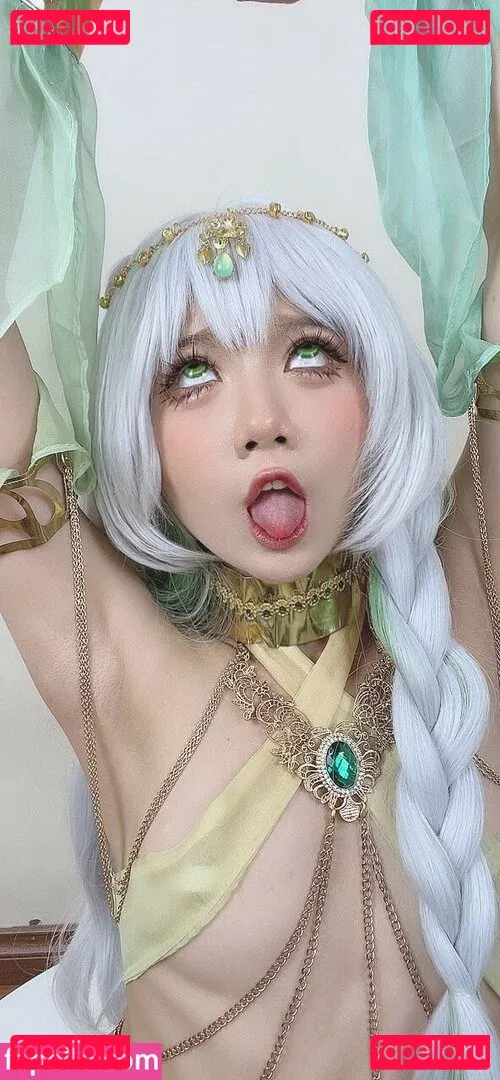 PoppaChan Onlyfans Photo Gallery 