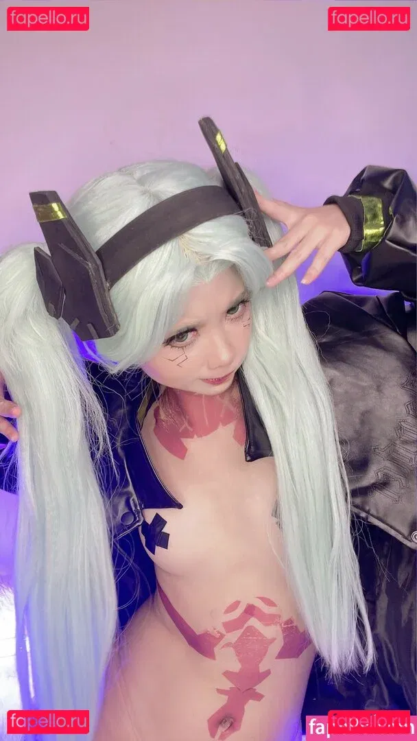 PoppaChan Onlyfans Photo Gallery 