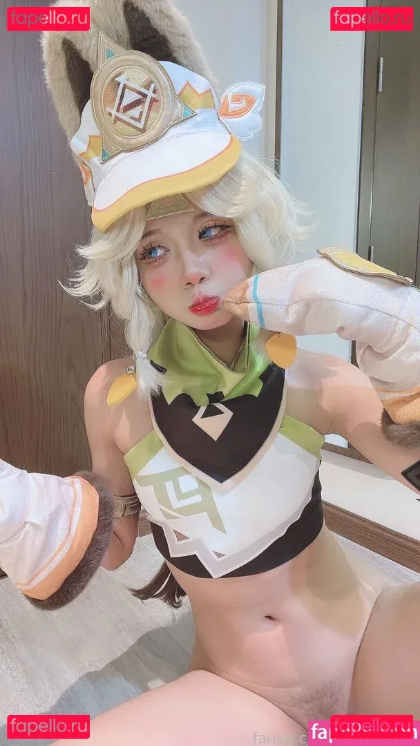 PoppaChan Onlyfans Photo Gallery 