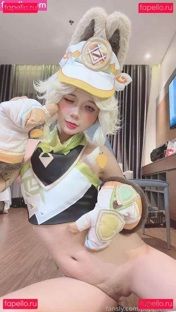 PoppaChan Onlyfans Photo Gallery 