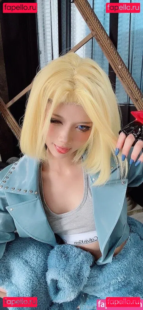 PoppaChan Onlyfans Photo Gallery 