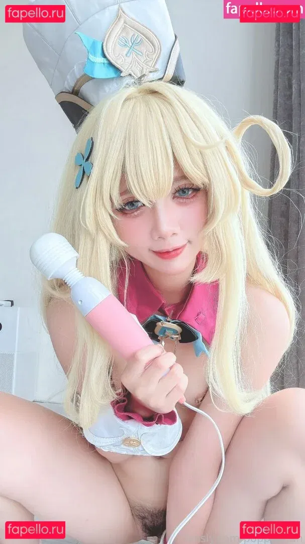 PoppaChan Onlyfans Photo Gallery 