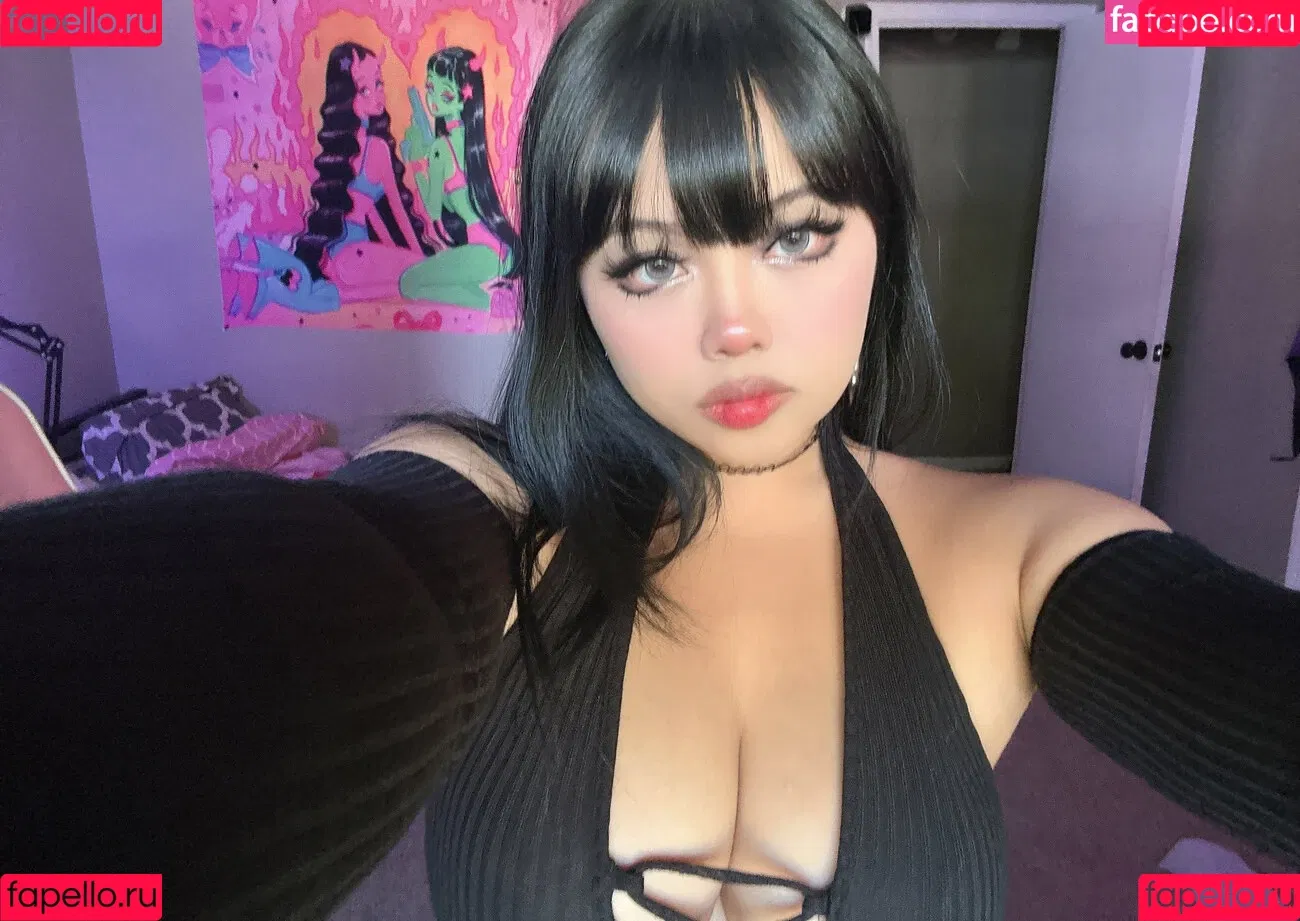 Cyb4rAnGeL Onlyfans Photo Gallery 