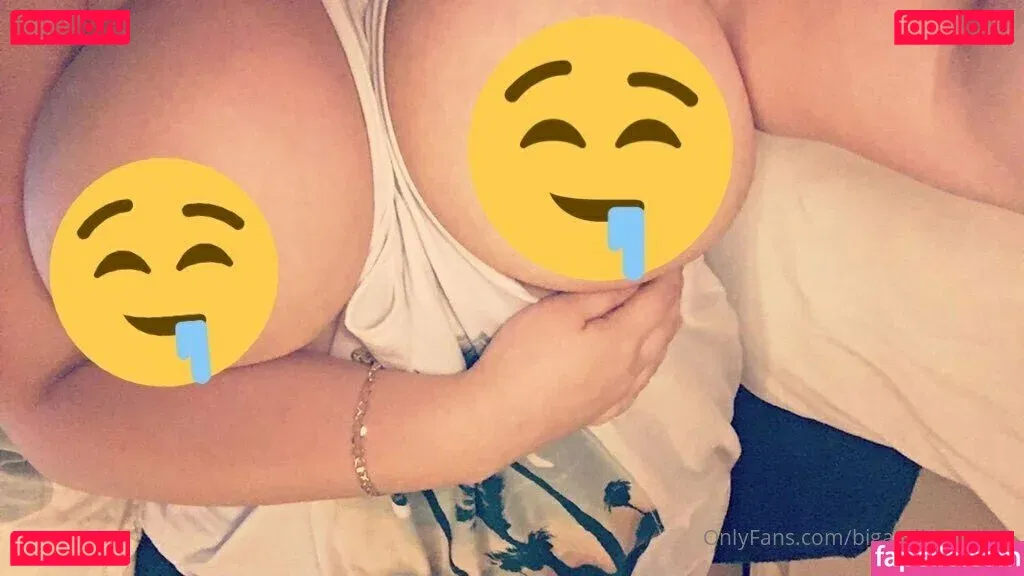bigandbustytitty Onlyfans Photo Gallery 
