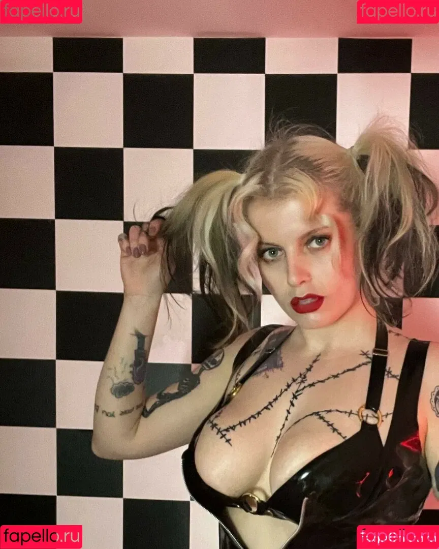 Miss Marilyn Onlyfans Photo Gallery 