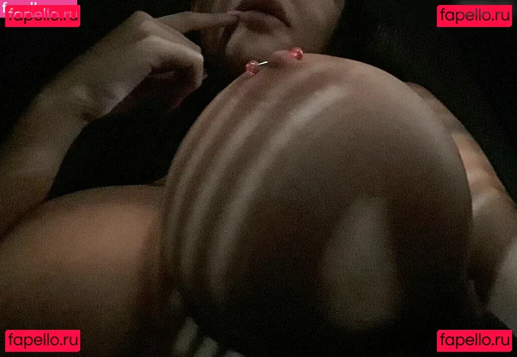 Iris Dark Onlyfans Photo Gallery 