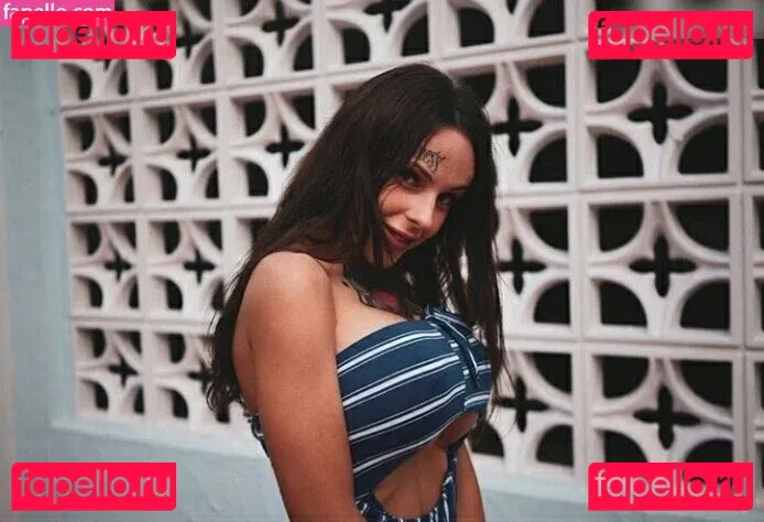 Iris Dark Onlyfans Photo Gallery 