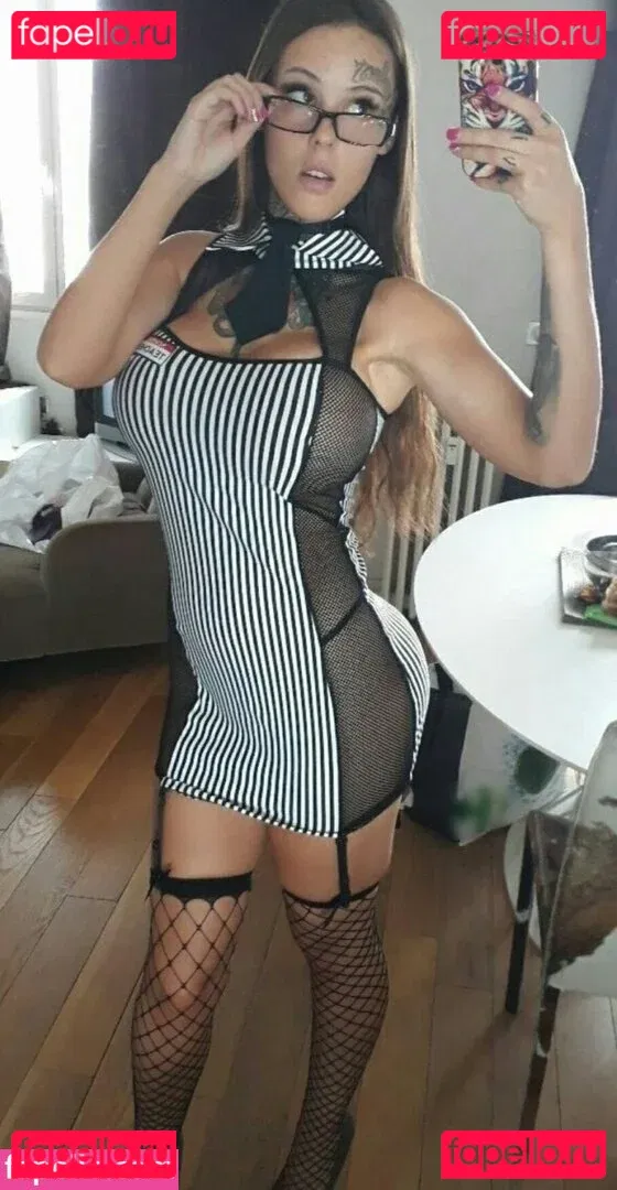 Iris Dark Onlyfans Photo Gallery 