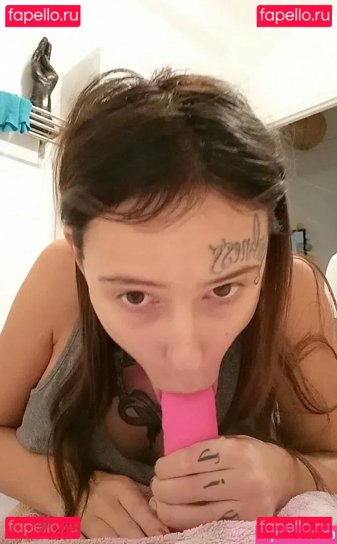 Iris Dark Onlyfans Photo Gallery 