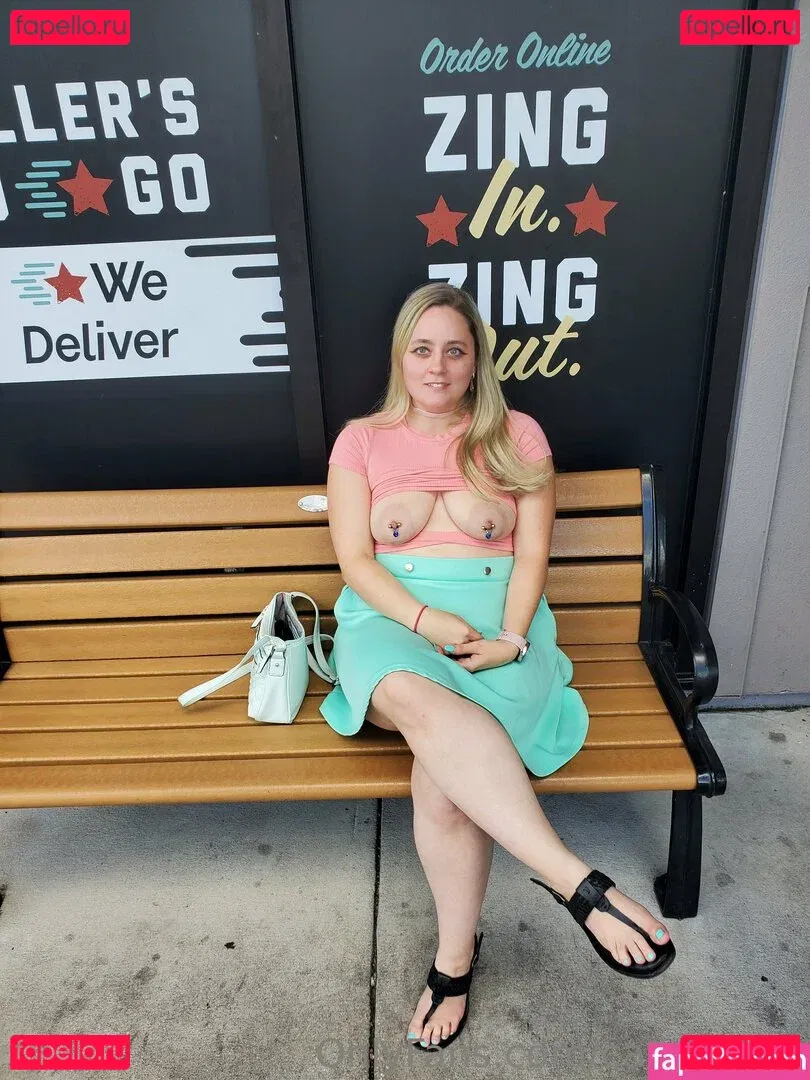 candi.skye Onlyfans Photo Gallery 