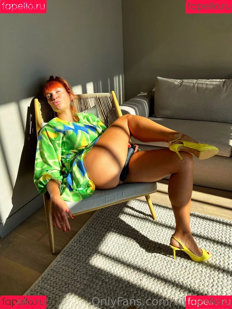 vikifleissig Onlyfans Photo Gallery 