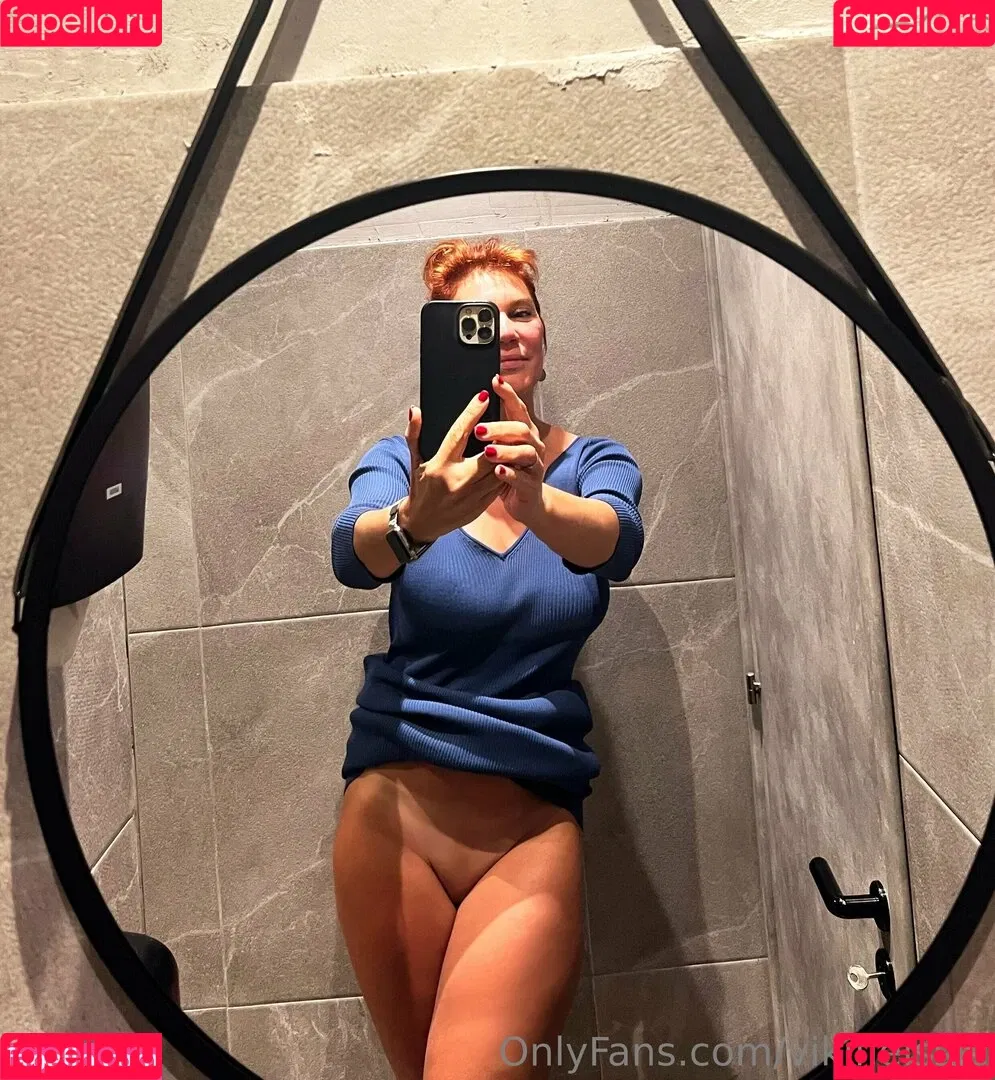 vikifleissig Onlyfans Photo Gallery 