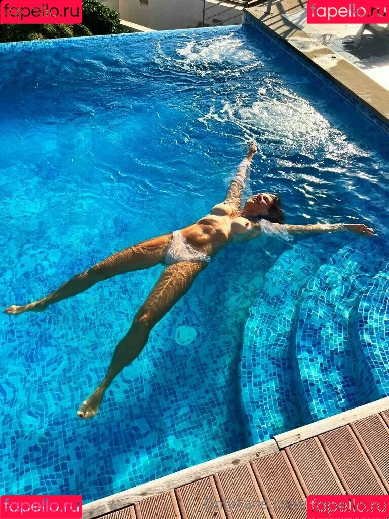 vikifleissig Onlyfans Photo Gallery 
