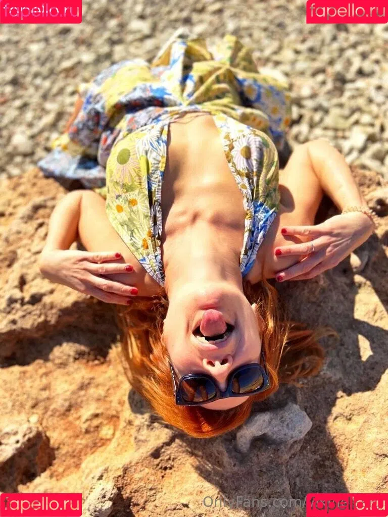 vikifleissig Onlyfans Photo Gallery 