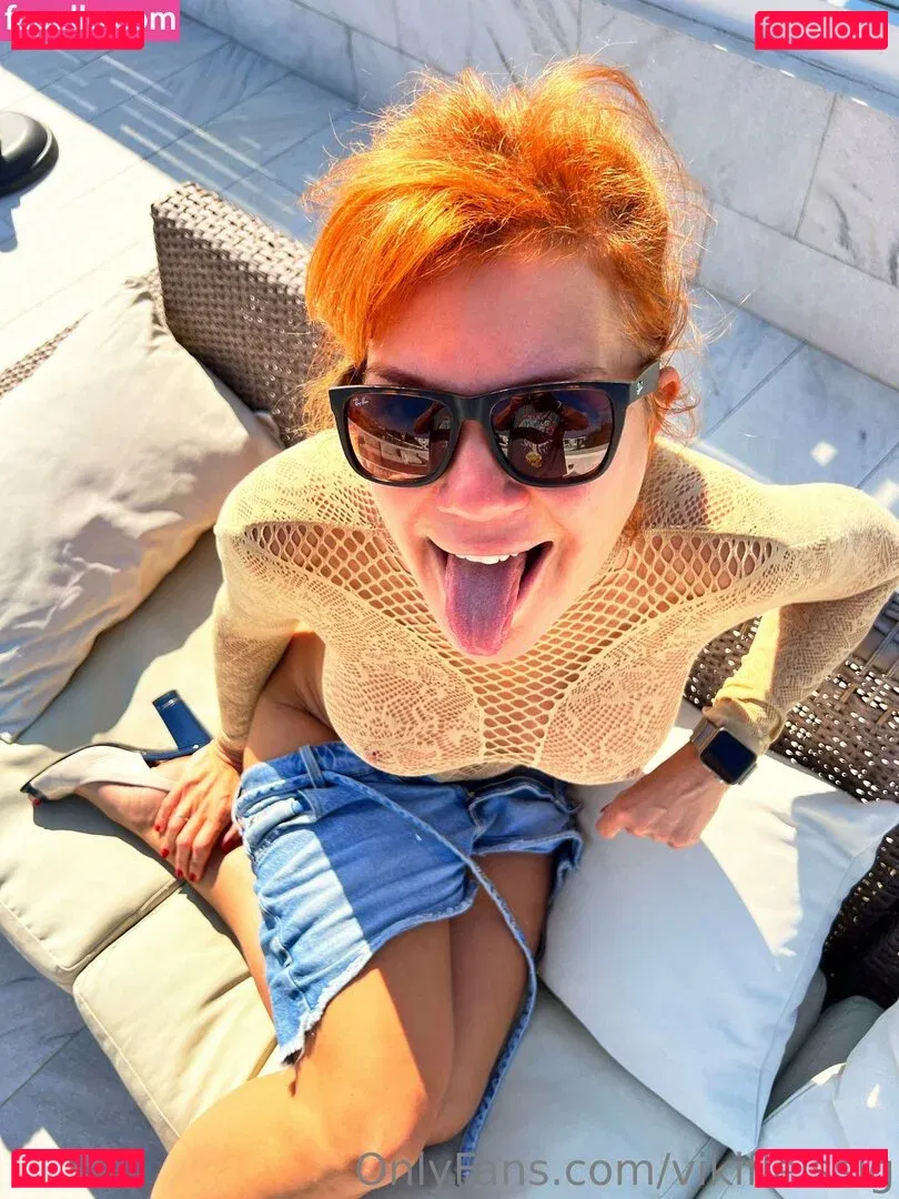 vikifleissig Onlyfans Photo Gallery 