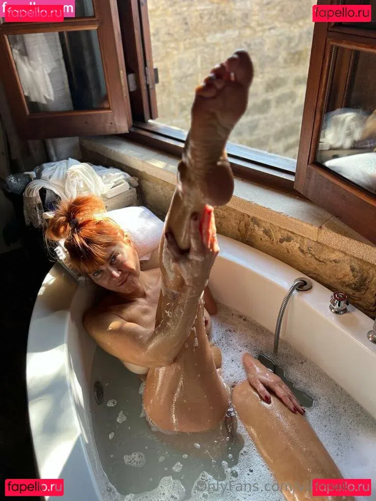 vikifleissig Onlyfans Photo Gallery 