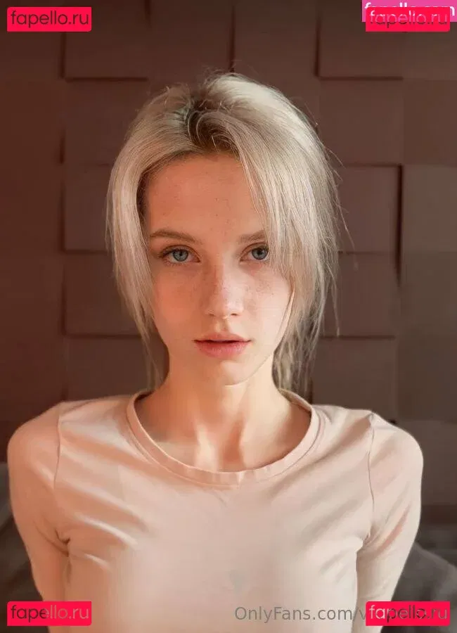 vikifleissig Onlyfans Photo Gallery 