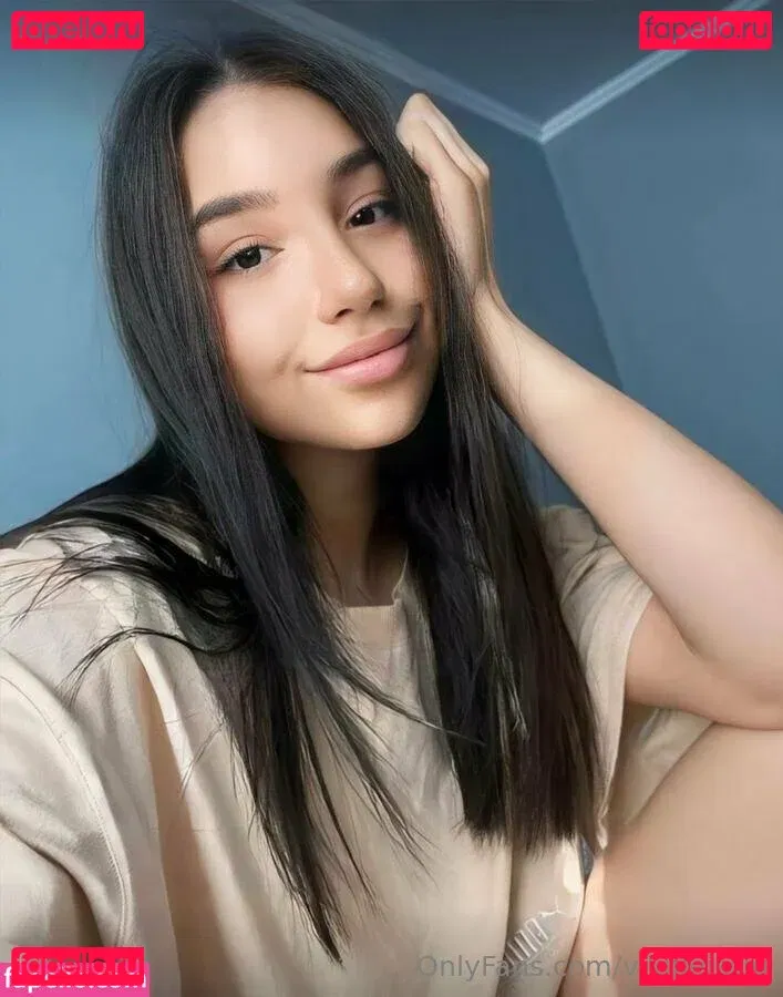 vikifleissig Onlyfans Photo Gallery 