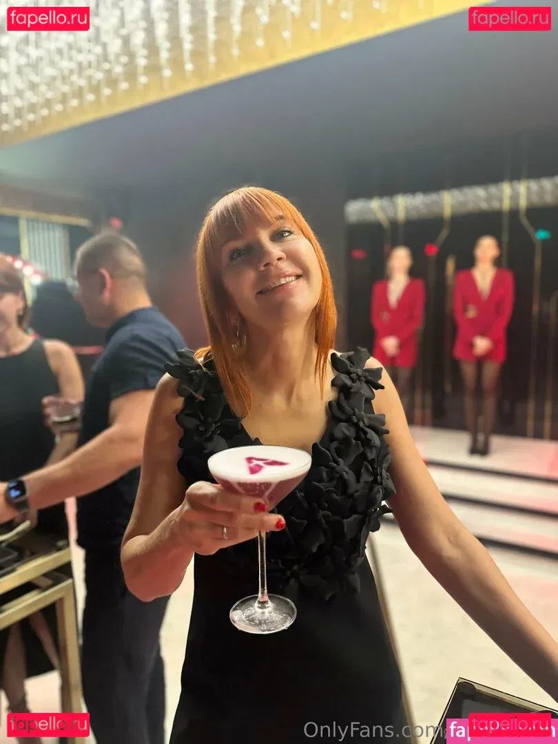 vikifleissig Onlyfans Photo Gallery 