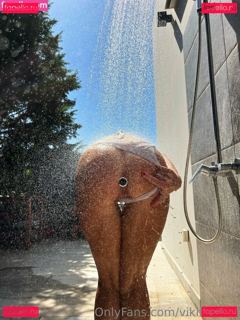 vikifleissig Onlyfans Photo Gallery 