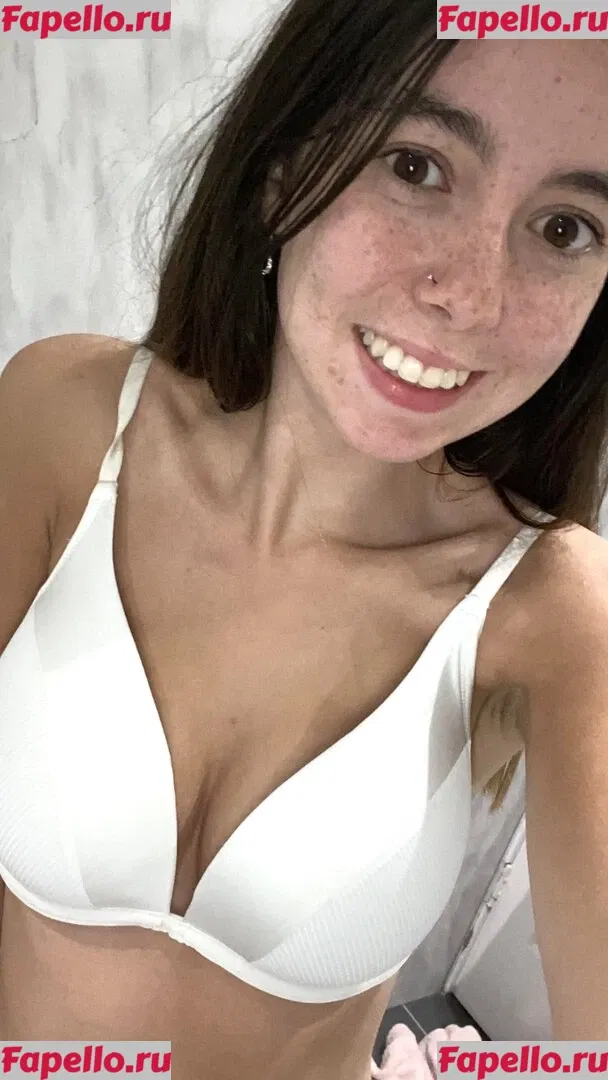 Honey Onlyfans Photo Gallery 