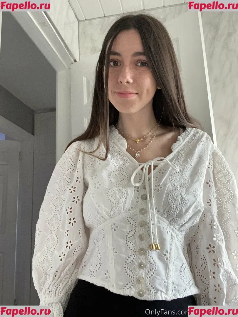 Honey Onlyfans Photo Gallery 