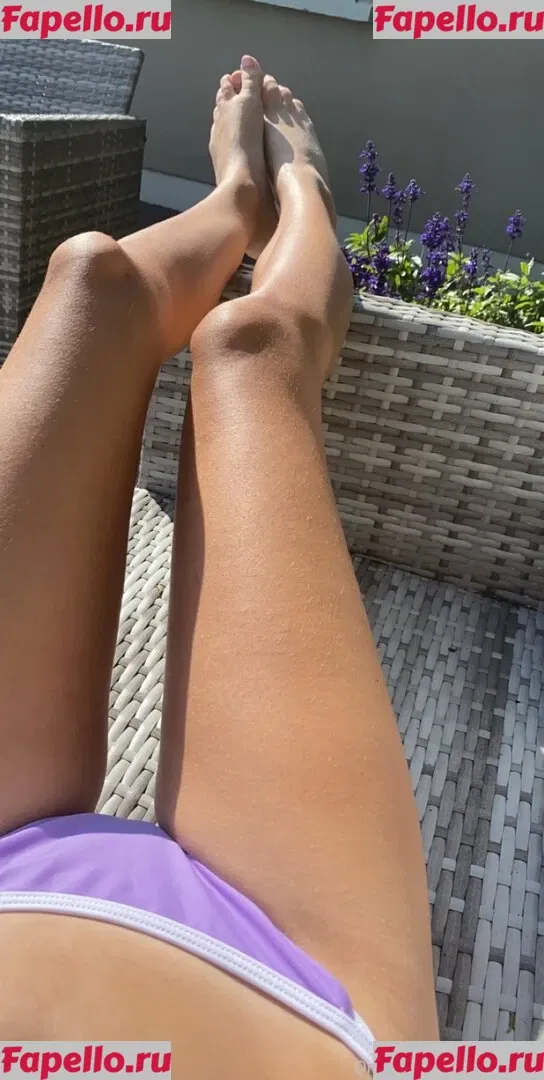 Honey Onlyfans Photo Gallery 