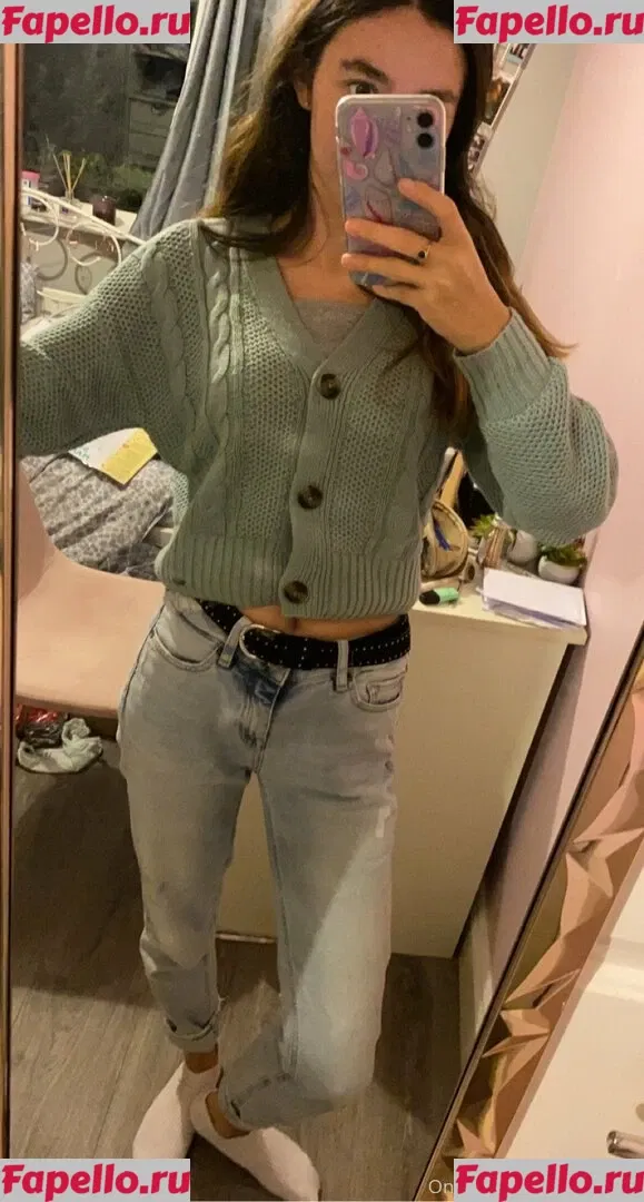 Honey Onlyfans Photo Gallery 