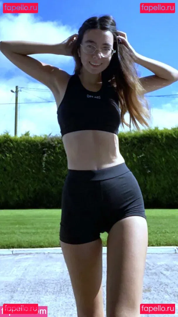 Honey Onlyfans Photo Gallery 