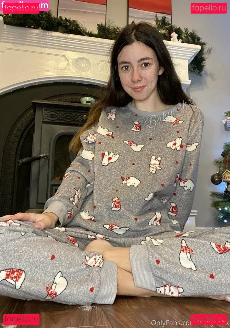 Honey Onlyfans Photo Gallery 