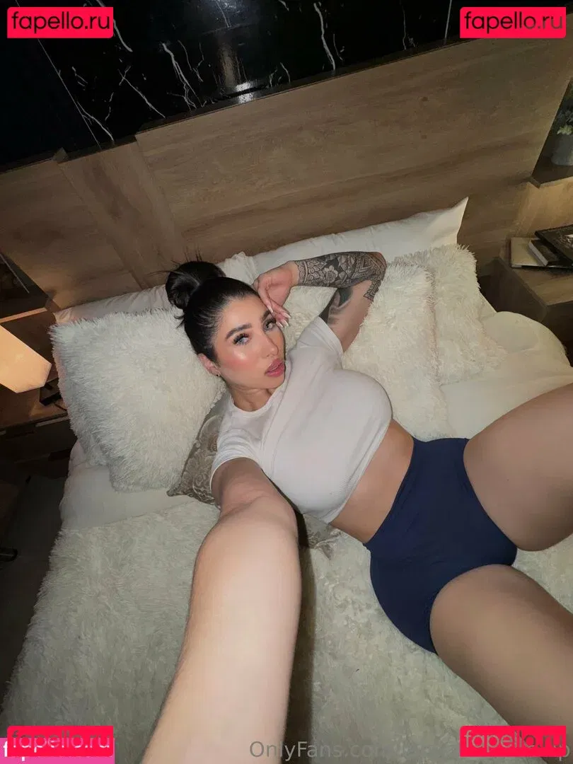 lennaivanovavip Onlyfans Photo Gallery 