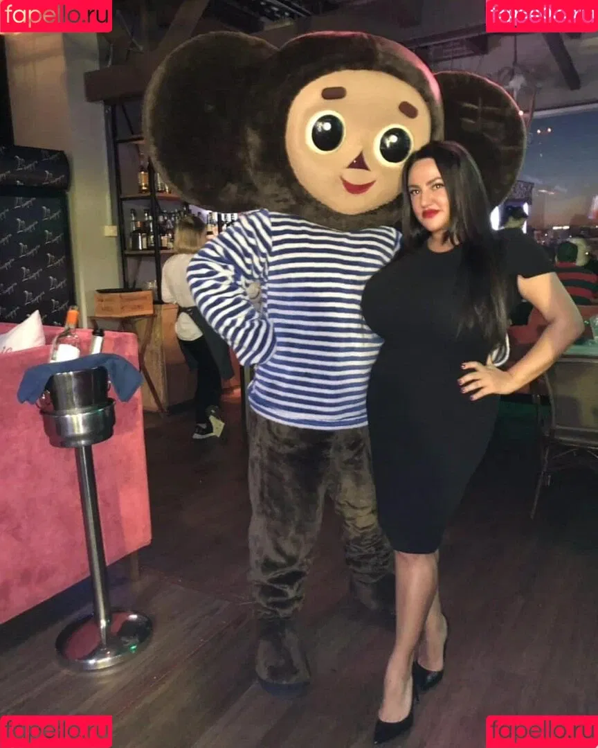 Liana Onlyfans Photo Gallery 