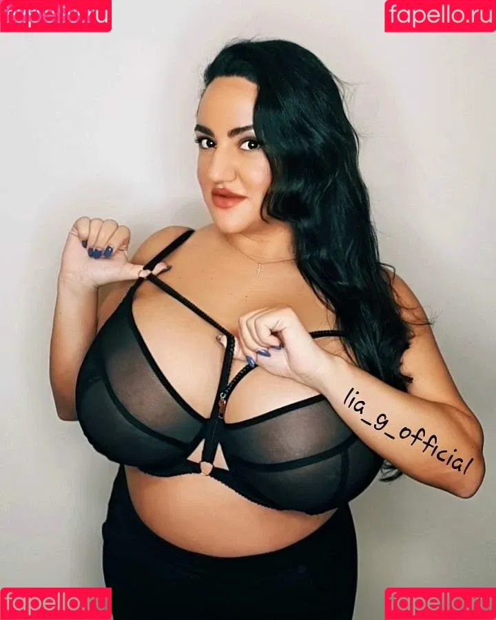 Liana Onlyfans Photo Gallery 