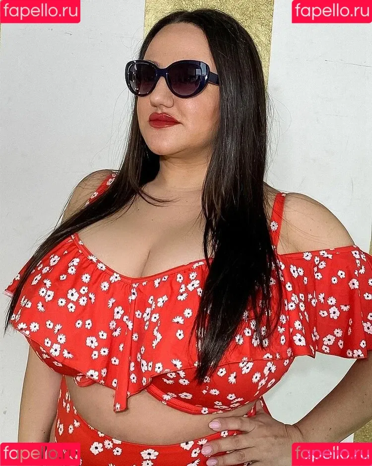 Liana Onlyfans Photo Gallery 