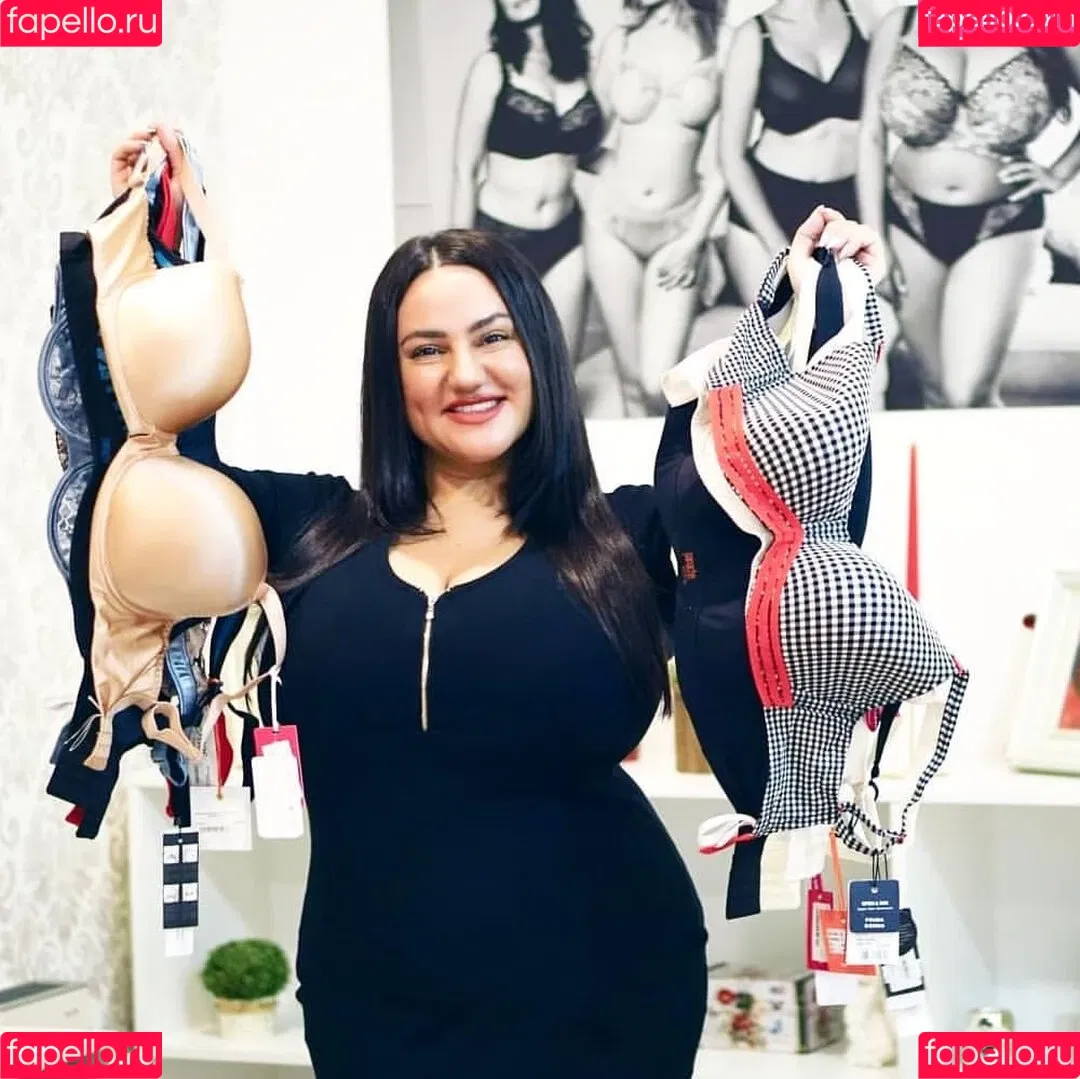 Liana Onlyfans Photo Gallery 