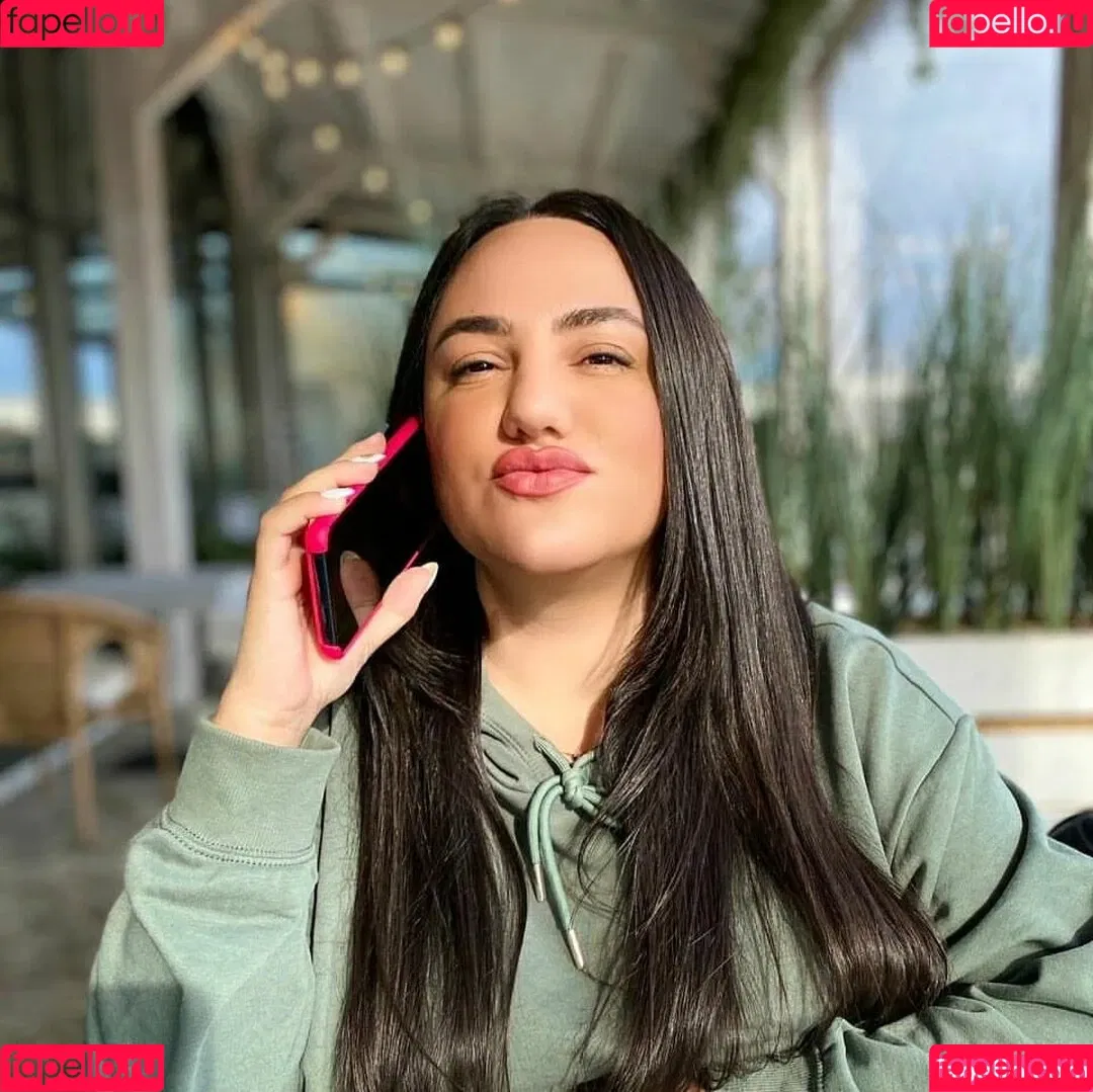 Liana Onlyfans Photo Gallery 