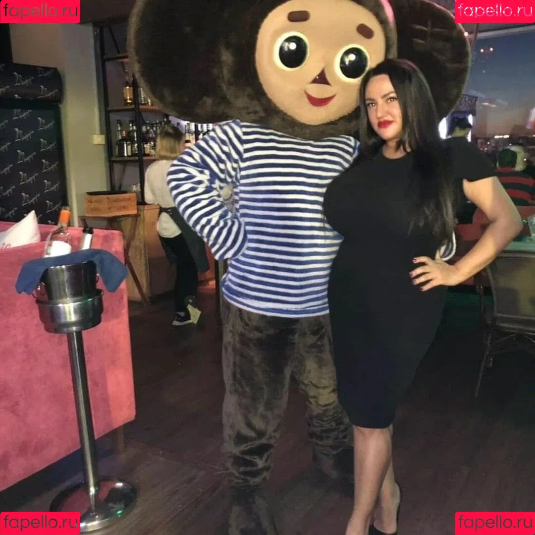 Liana Onlyfans Photo Gallery 