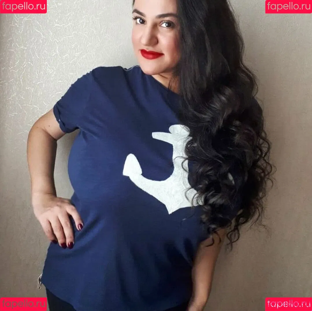 Liana Onlyfans Photo Gallery 