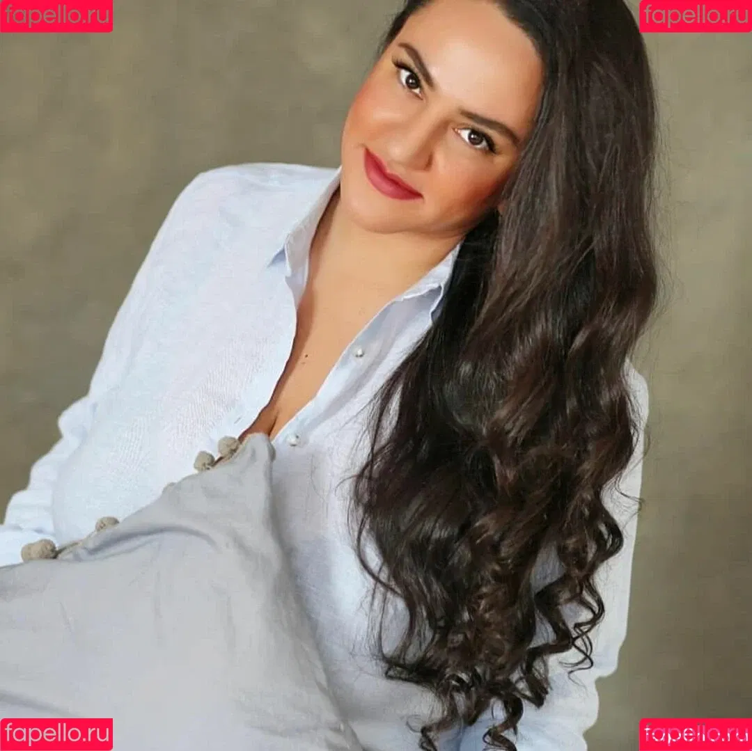 Liana Onlyfans Photo Gallery 