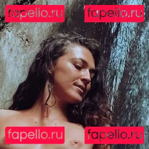 Karena Thompson Onlyfans Photo Gallery 