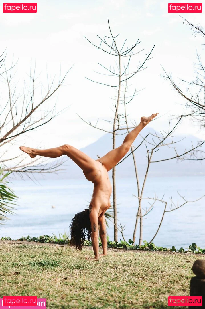 Karena Thompson Onlyfans Photo Gallery 