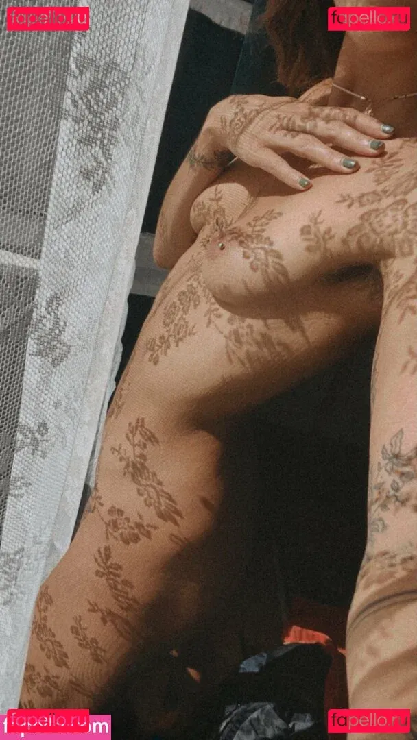 Karena Thompson Onlyfans Photo Gallery 