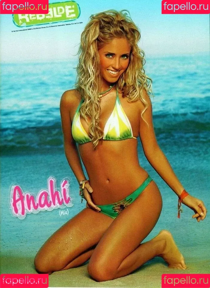 Anahí Onlyfans Photo Gallery 