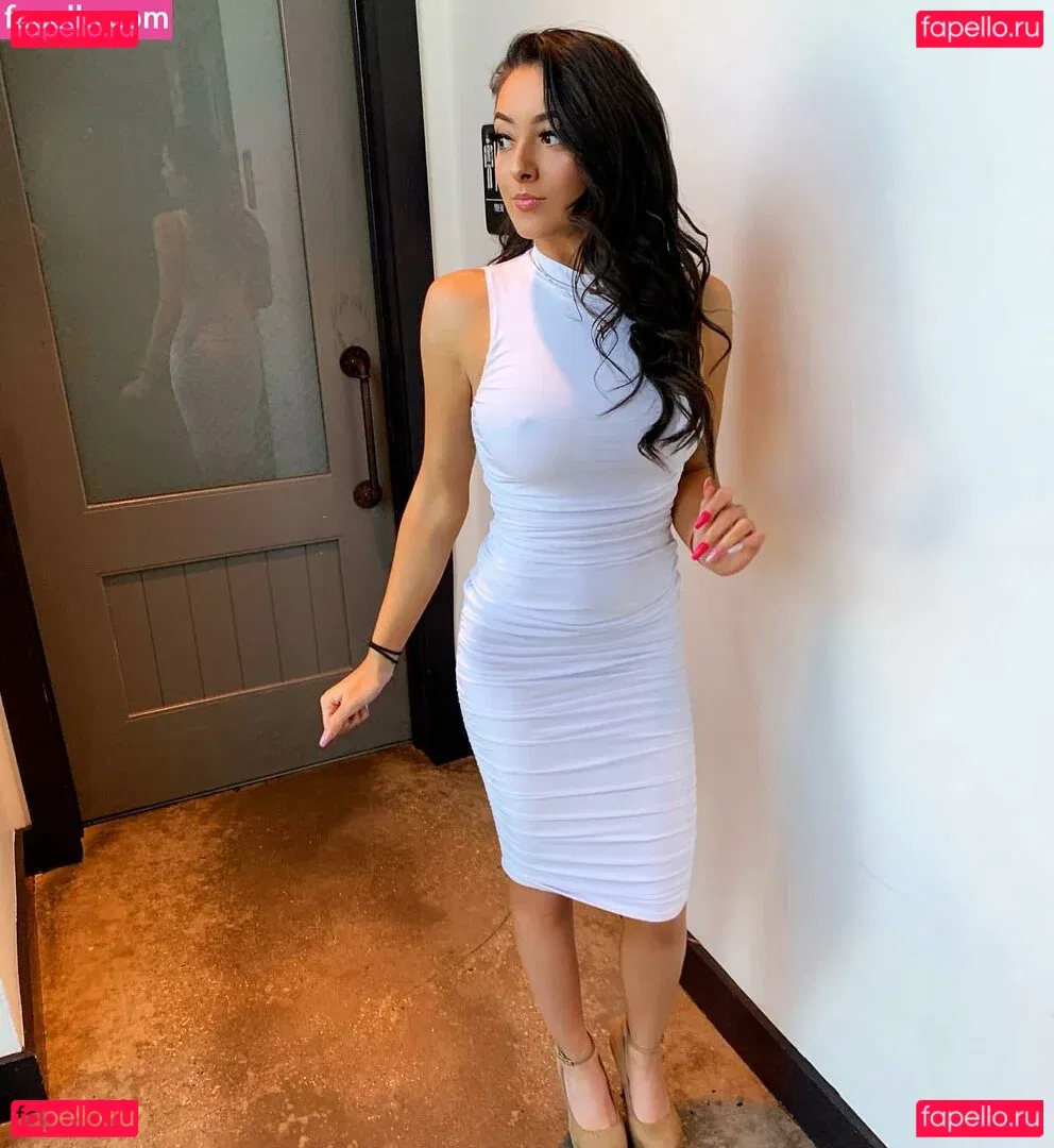 Mag.she Onlyfans Photo Gallery 