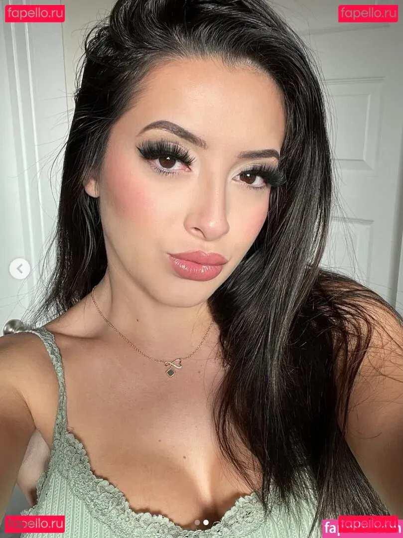 Mag.she Onlyfans Photo Gallery 