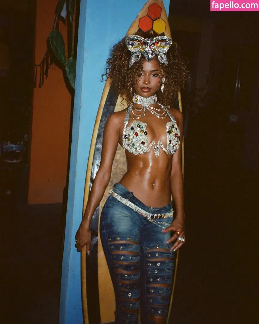 Tyla Onlyfans Photo Gallery 