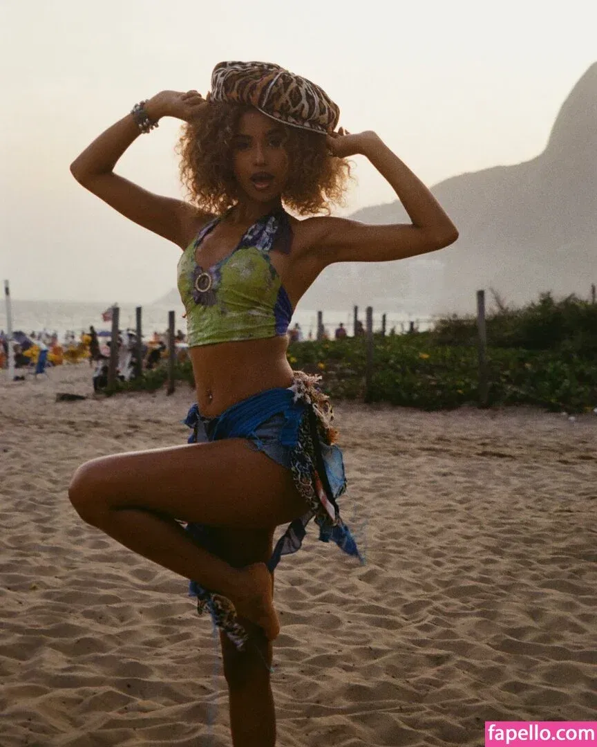 Tyla Onlyfans Photo Gallery 