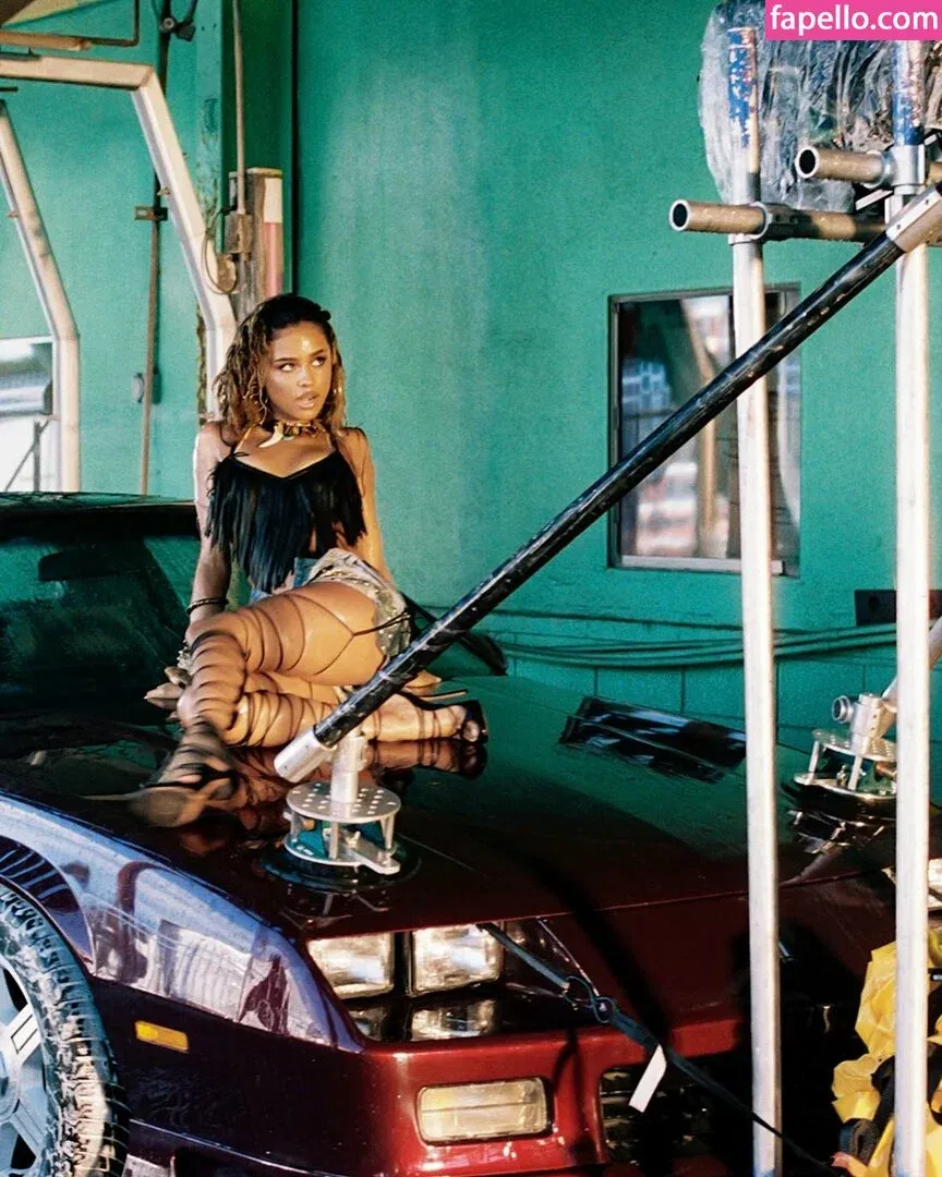 Tyla Onlyfans Photo Gallery 