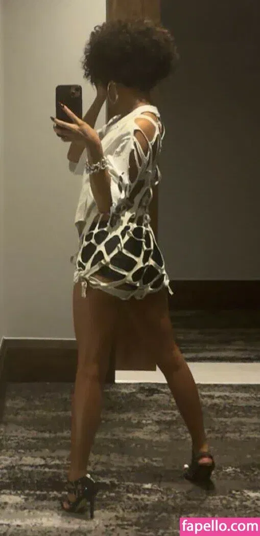 Tyla Onlyfans Photo Gallery 